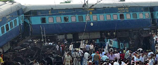67 dead, 100 injured as train derails in India