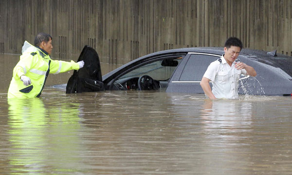 9 dead as landslide hits S Korean mountain resort