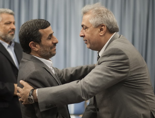 Iran calls for boosting energy ties with Iraq