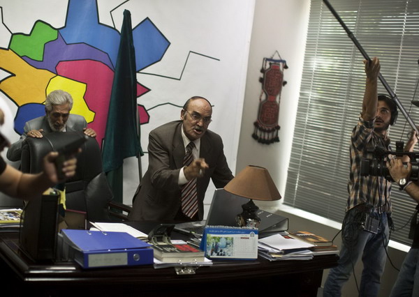 Afghan TV series pokes fun at government