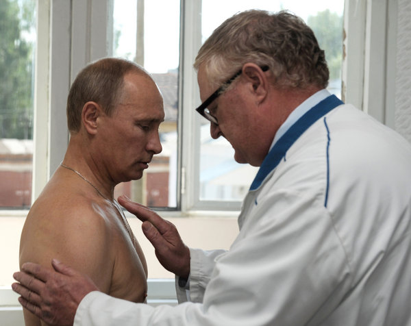 Putin receives medical examination on shoulder injury