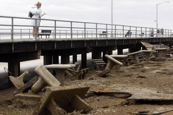 Commuting nightmare after Irene floods northeast