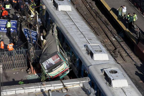 6 dead, 100 injured in metro-bus crash in Argentina
