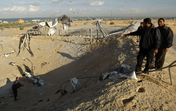 Truce to end Gaza flare-up fails to take effect
