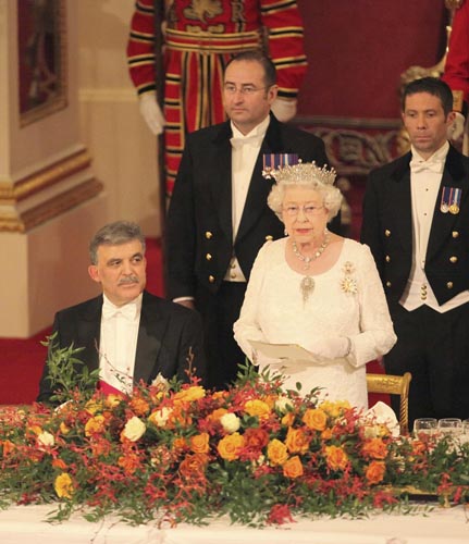 Queen Elizabeth meets Turkish president