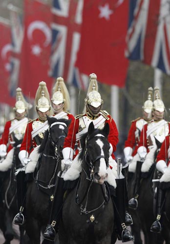 Queen Elizabeth meets Turkish president