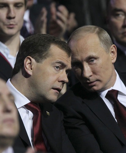 Putin accepts presidential nomination