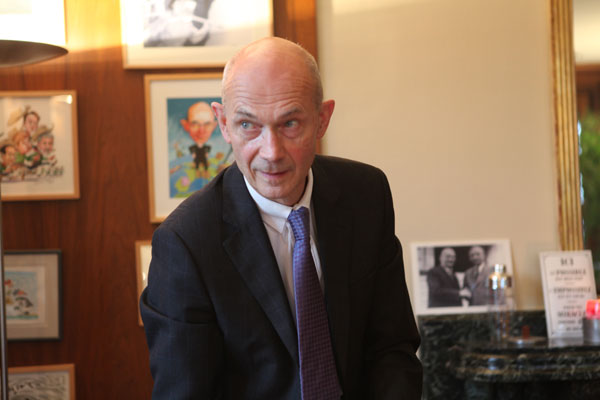 Lack of focus hampers crisis fight