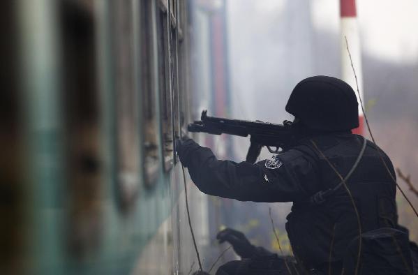 Poland trains security forces for football match