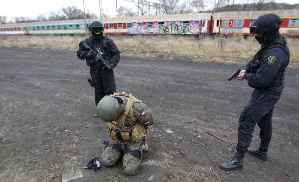 Poland trains security forces for football match