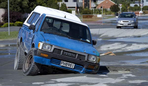 Quakes jolt Christchurch 2 days before Christmas