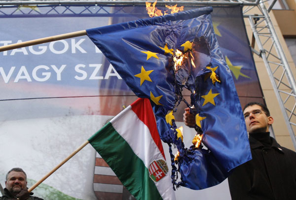 EU flag burned at far-right rally in Budapest