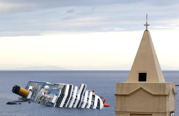 2 more bodies found on Italian capsized ship