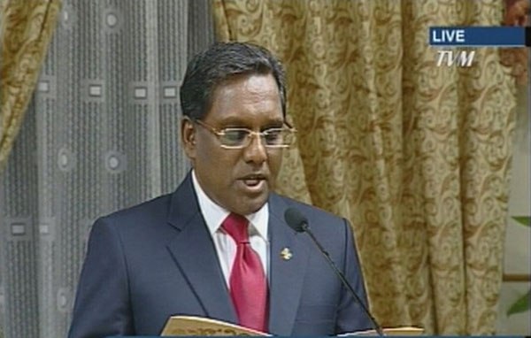 Maldives VP takes oath as head of state