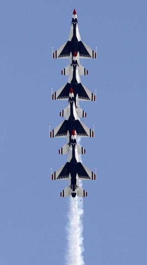 Stars of skies at world's top air shows