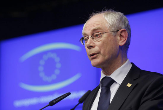 EU summit seeks way to spur economic growth