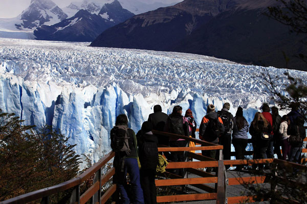 Ice dam collapses at Argentine glacier
