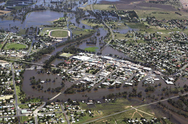 Floodwaters cut town of Forbes