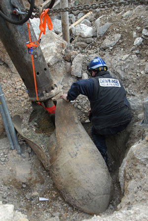 1,000 evacuated after WWII bomb found in France