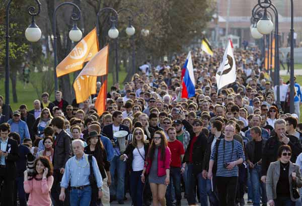 Protesters rally against Putin in Russia