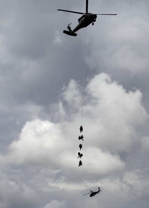 Colombian forces launch rescue exercise