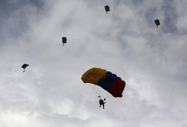 Colombian forces launch rescue exercise