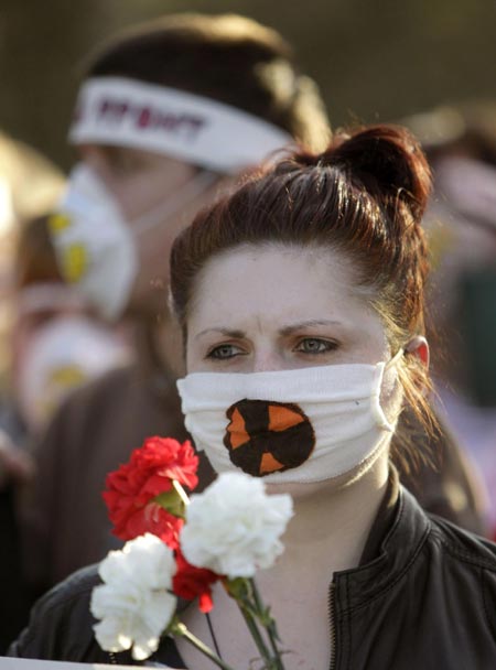 People mourn Chernobyl victims