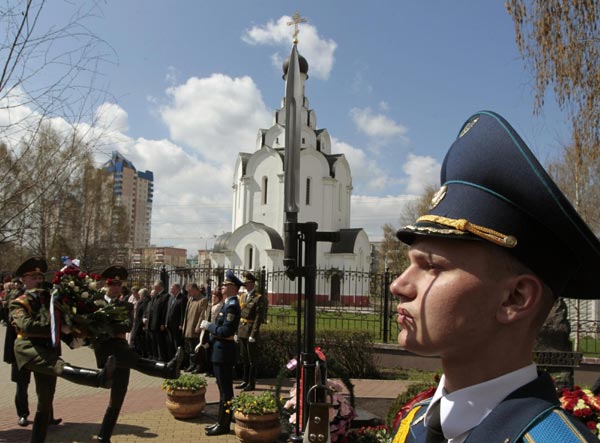 People mourn Chernobyl victims