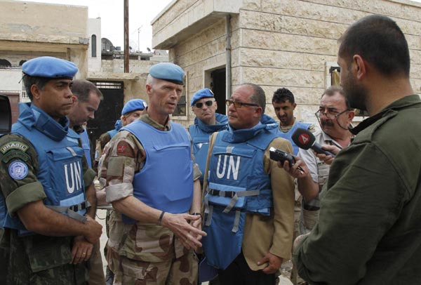 UN monitor prioritizes halt of violence in Syria