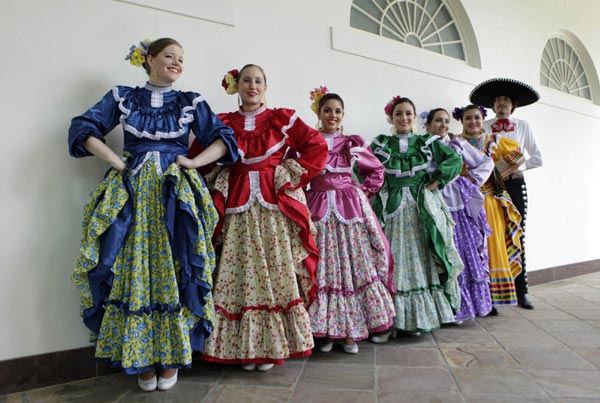 Obama holds Cinco de Mayo reception