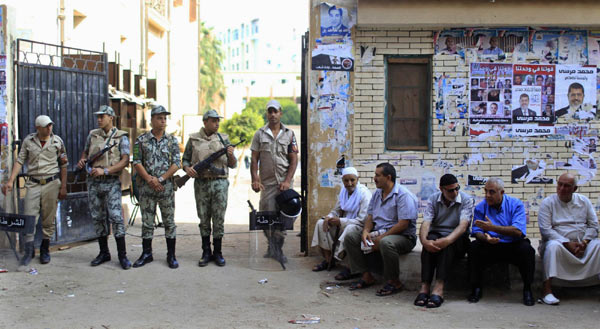 Egyptians start voting in presidential run-off