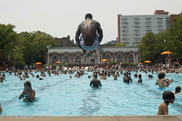 Heat wave bakes US, dozens dead