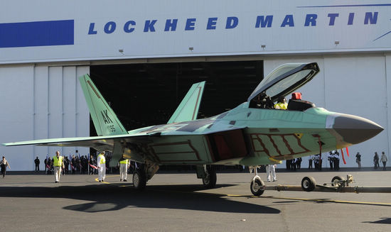 Pentagon lifts F-22 flight restrictions