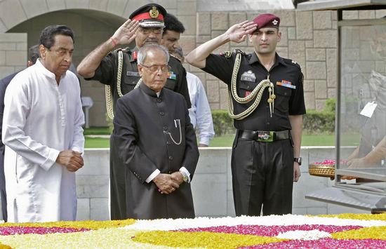 Pranab Mukherjee sworn in as India's president