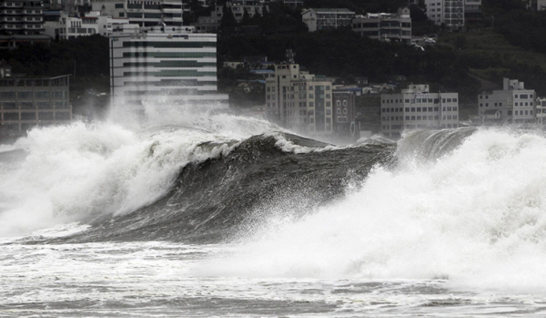 Typhoon Bolaven causes blackouts in S. Korea