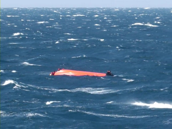 2 Chinese killed as boat capsizes off S Korea