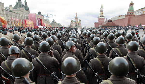 Moscow marks anniversary of historical parade