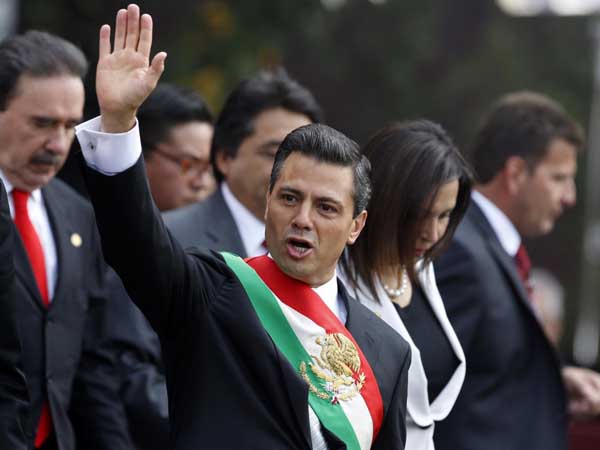 Enrique Pena Nieto sworn in as Mexico's new president