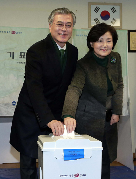 Park wins close ROK election