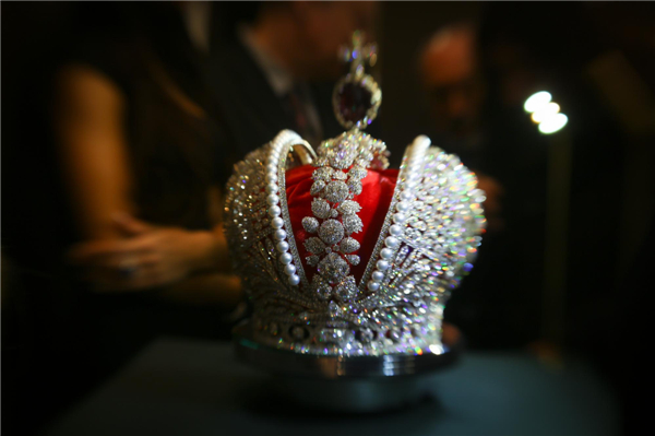 Imitation of Russian Empress' crown unveiled