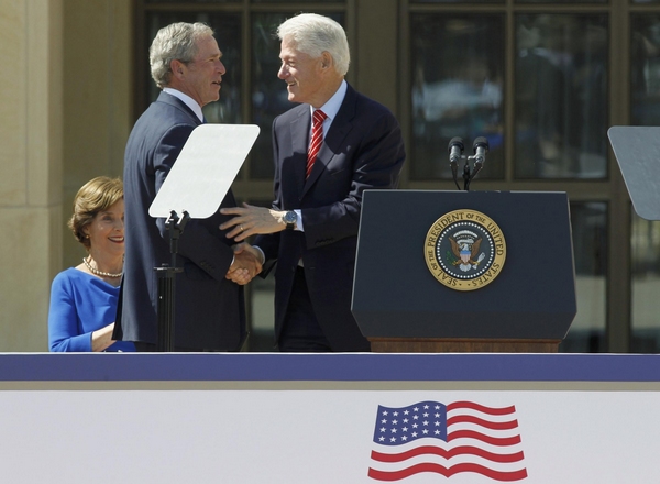 Presidents meet at Bush library opening