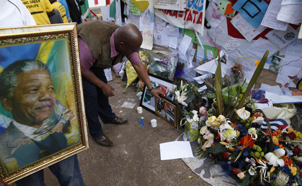 Mandela remains responsive but critical