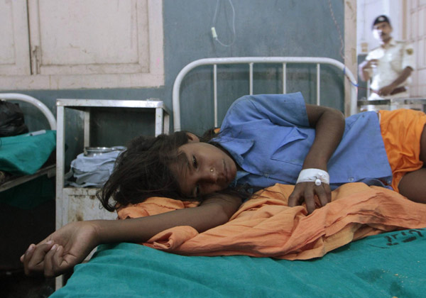 Food poisoning kills at least 22 kids in India