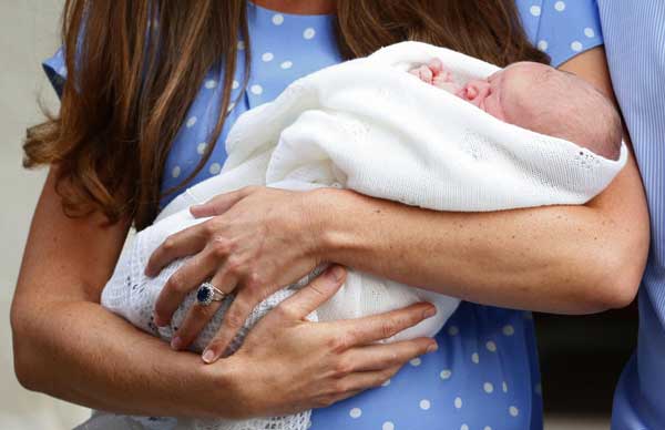 Kate and William show off Britain's new prince