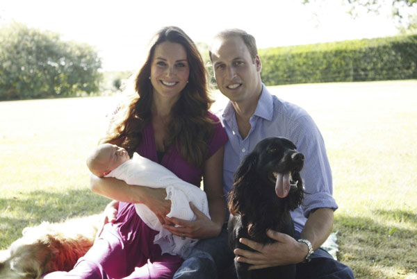 Prince William and Kate release family snapshots