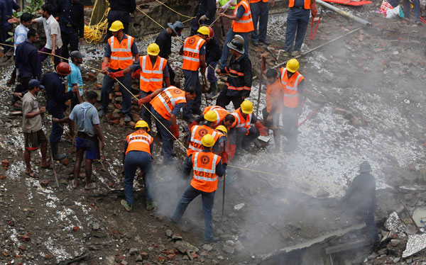 1 killed, 50 trapped in building collapse in Mumbai