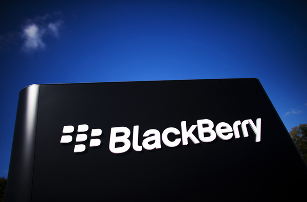BlackBerry calls off sale, spurring stock plunge