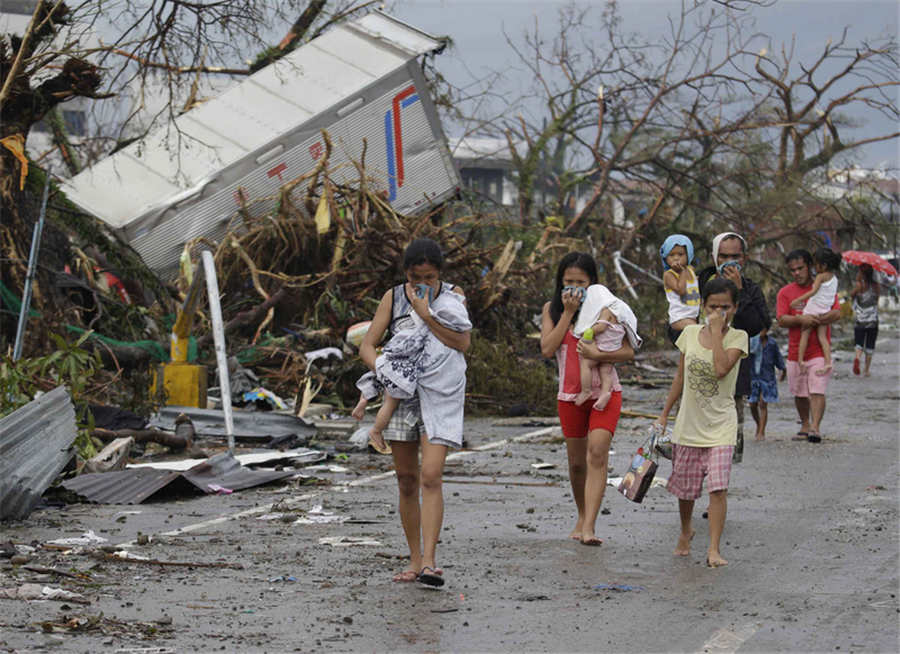 Typhoon Haiyan jolts Philippines