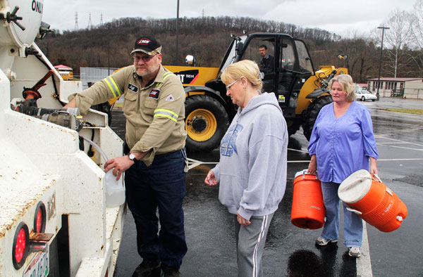 Tap water fix in West Virginia still days away