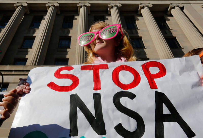 US privacy board says NSA phone program illegal, should end